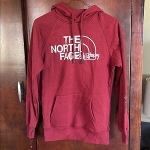 The North Face Women’s XS Burgundy Hoodie never stop exploring